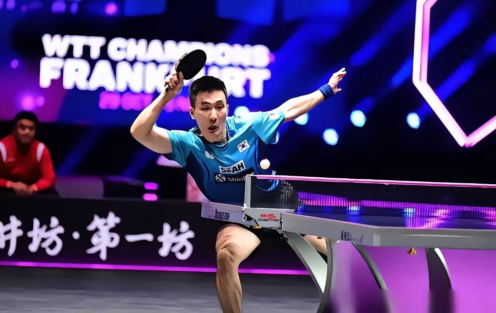 关于比利时乒乓球队险胜法国乒乓球队，奥恰洛夫统治全场的信息