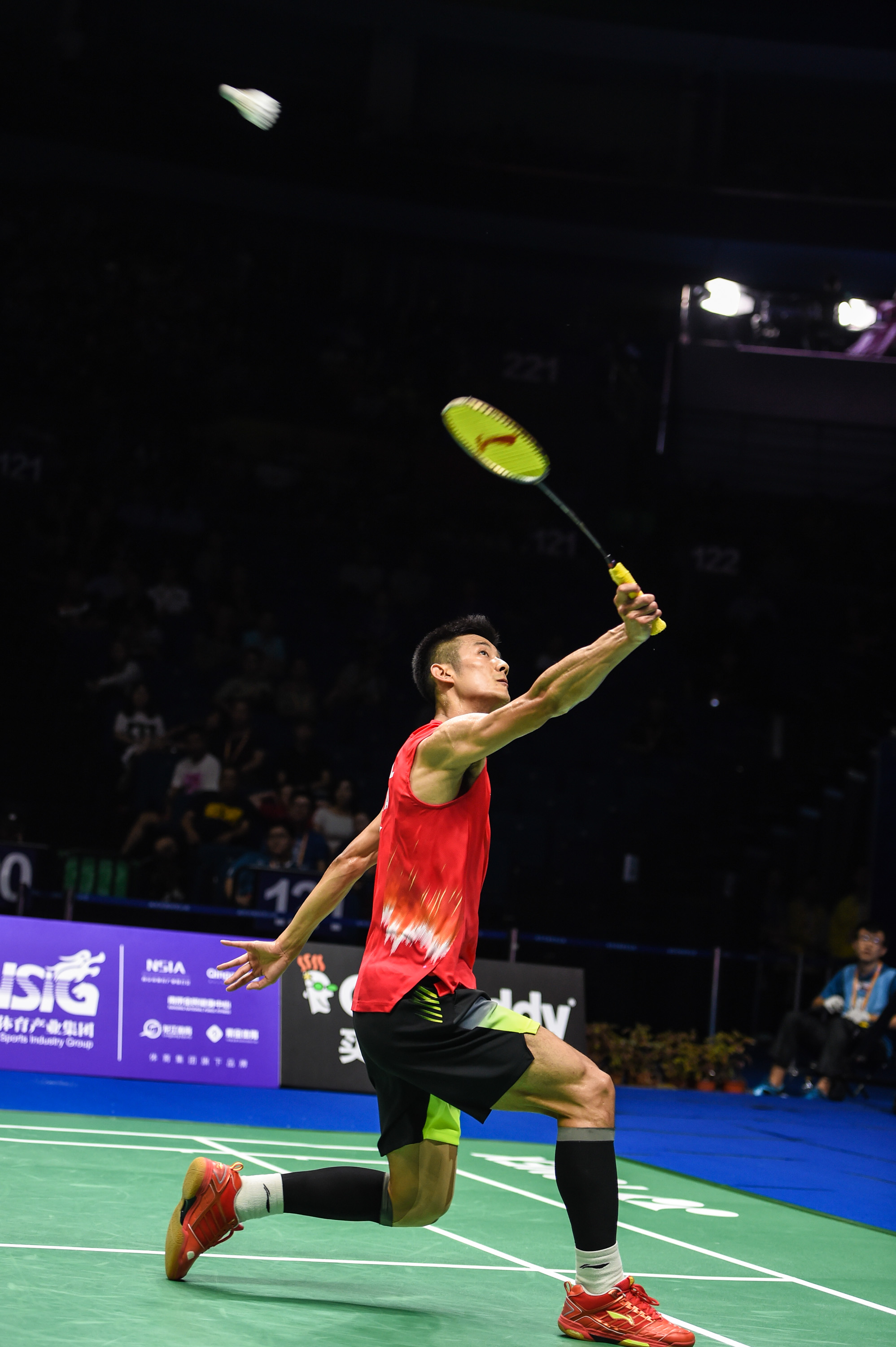 包含日本羽毛球队鏖战泰国羽毛球队，谌龙一己之力扛起全队的词条