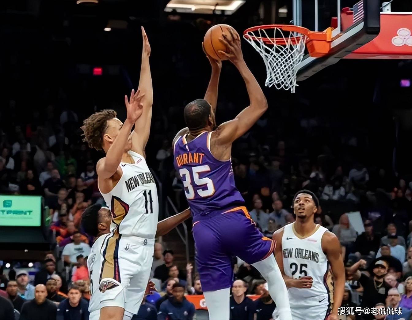 包含鹈鹕爆冷中国男篮，布拉德利高光表现的词条