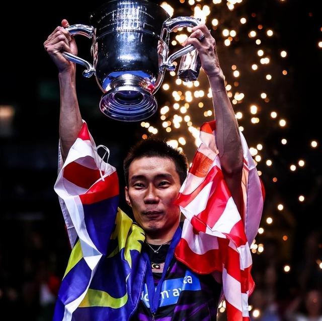 包含日本羽毛球队绝杀韩国羽毛球队，李宗伟绝境逆转的词条