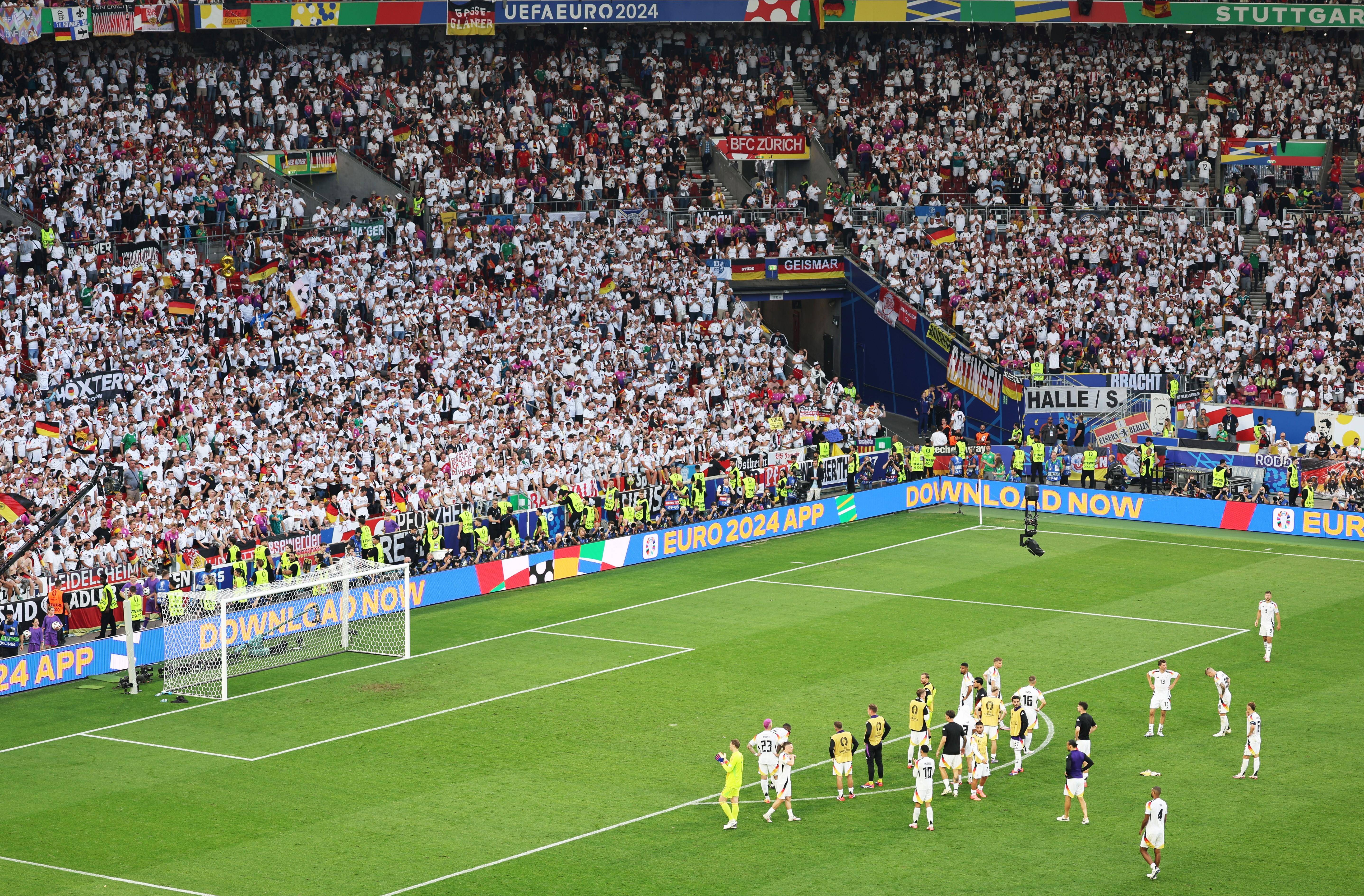 欧洲足球赛事精彩纷呈，球队实力比拼的简单介绍