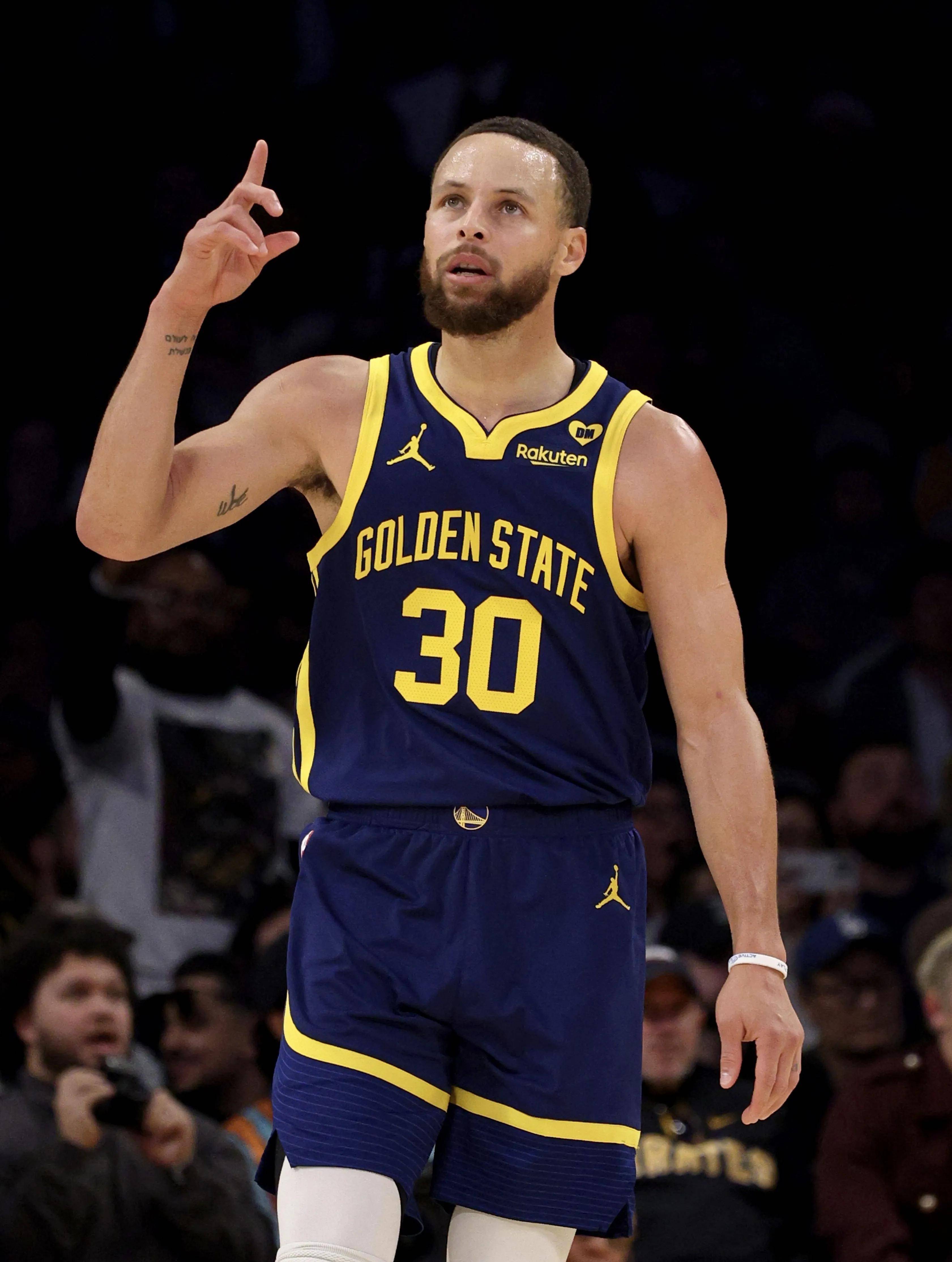 凯尔特人轻取勇士，恩比德刷新纪录的简单介绍